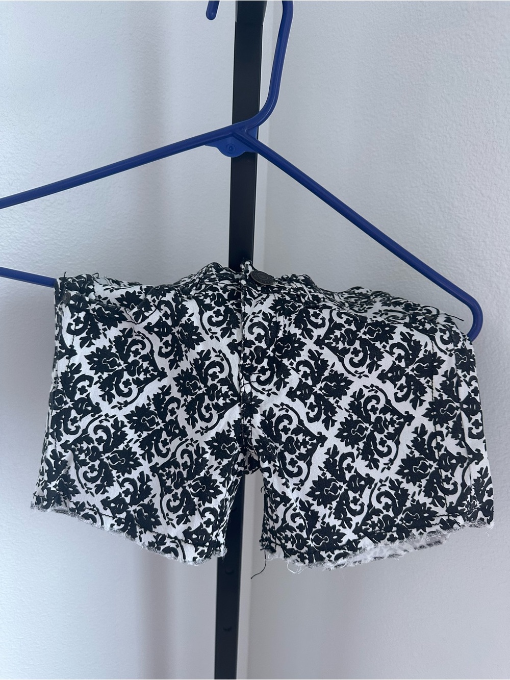 Crystal vogue size 7 kids shorts